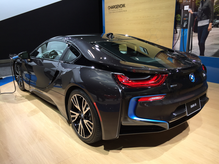 BMW i8 RearD