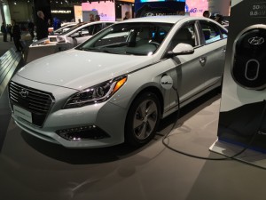 Hyundai Sonata Hybrid FrontD