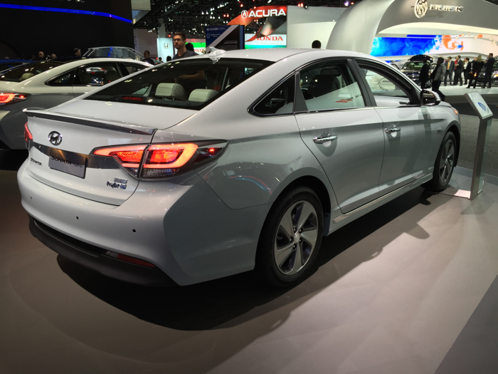 Hyundai Sonata Hybrid RearP